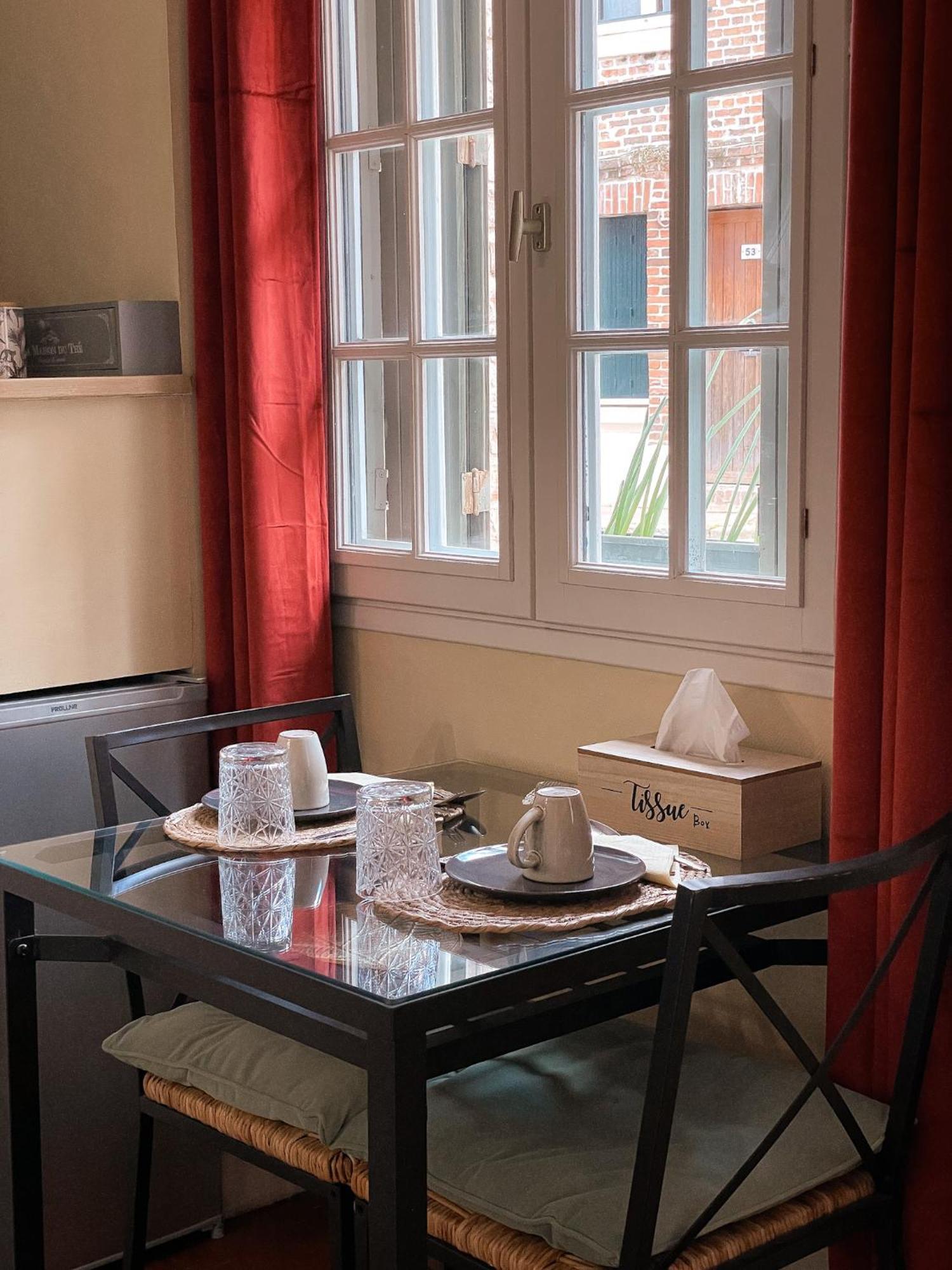 فندق Clementines House أونفلور الغرفة الصورة